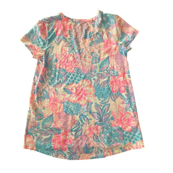 Lilly Pulitzer Etta V-Neck T-Shirt Size Medium Floral Pink Blue White Womens NWT - Picture 3 of 5